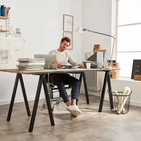 Loft Arbeitszimmr Büro Vinylboden Rigid Betonoptik Fliesenformat 