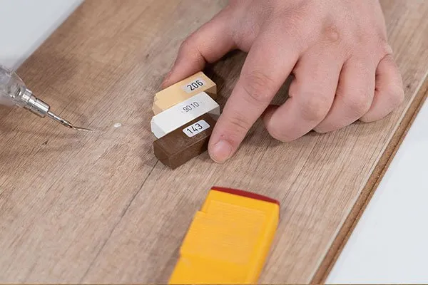 wineo Bodenbelag Fußboden Oberfläche reparieren und ausbessern Reparaturset Laminatboden Vinylboden